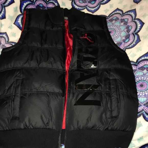 black jordan vest